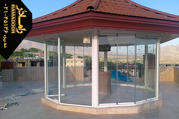 آلاچیق شیشه ای گرد