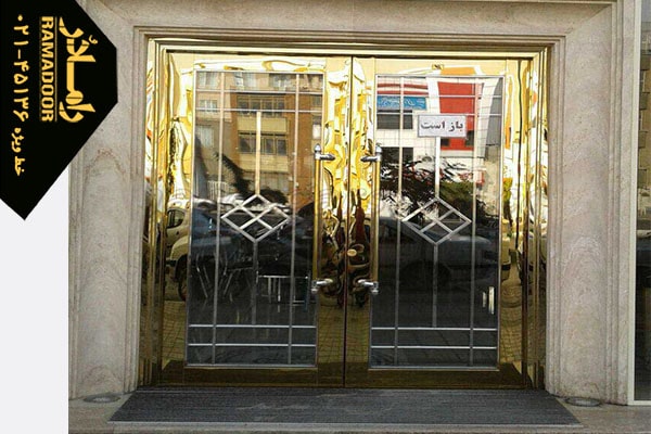 درب شیشه و استیل