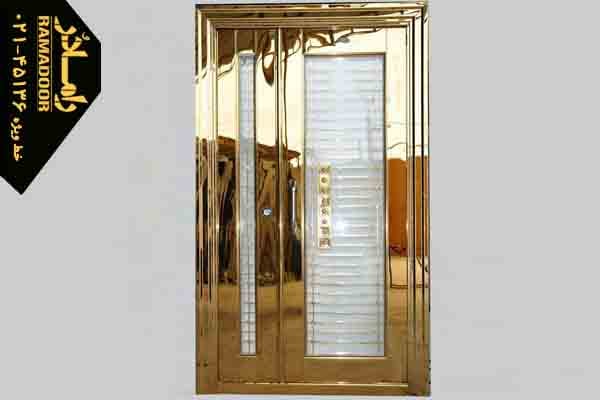 درب شیشه و استیل