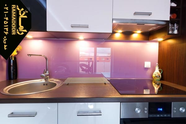 شیشه بین کابینت