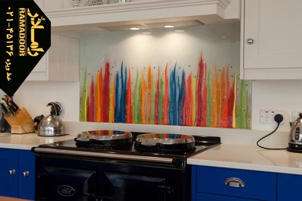 شیشه بین کابینت