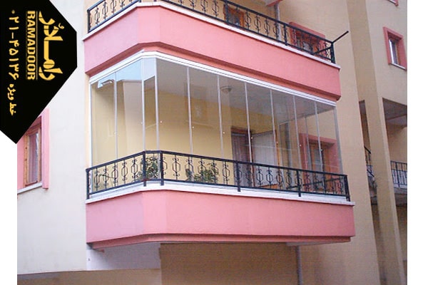 شیشه بالکن