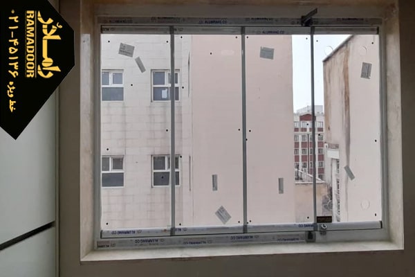 شیشه بالکن در کردان