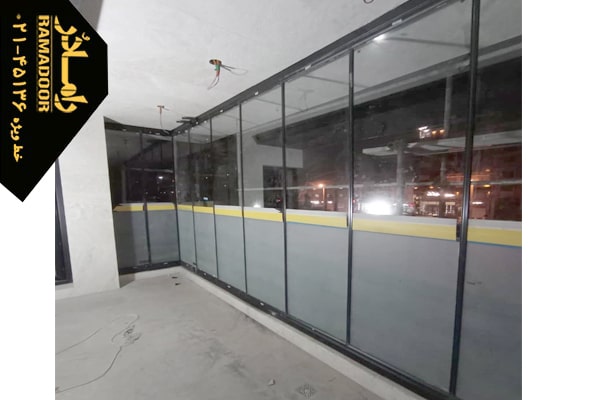 شیشه بالکن در کردان