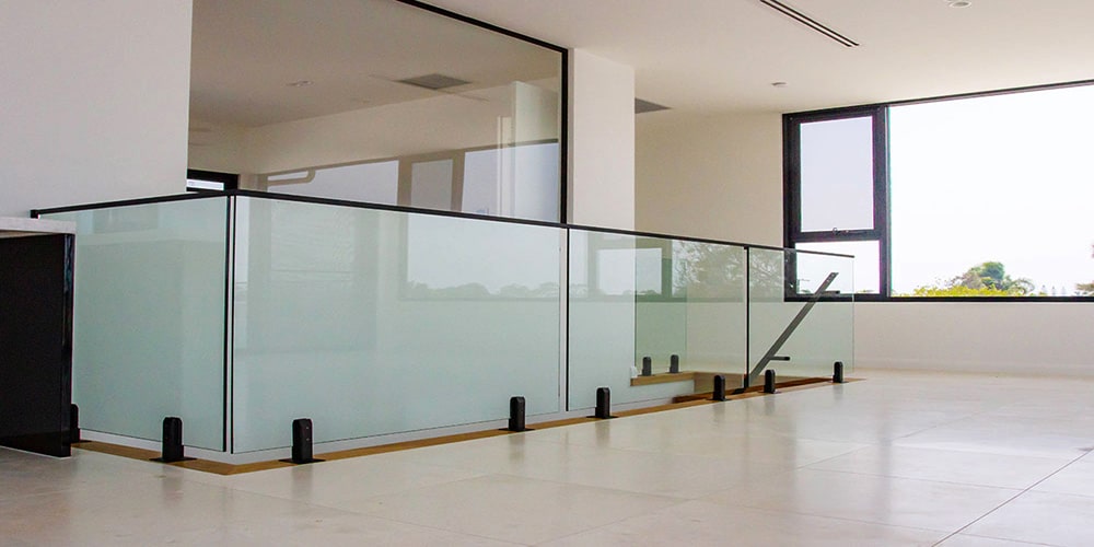 نرده شیشه ای نرده شیشه ای