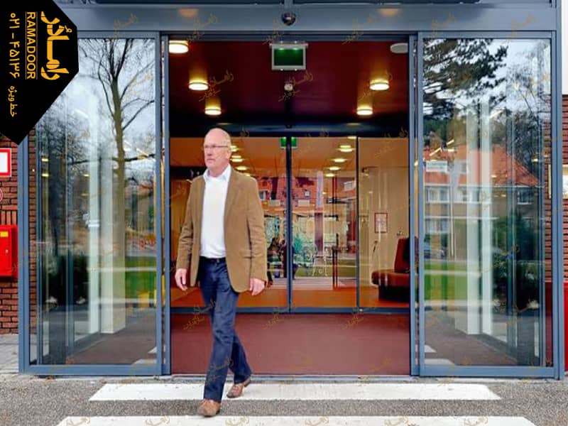 درب شیشه ای اتوماتیک برای فروشگاه درب شیشه ای اتوماتیک برای فروشگاه