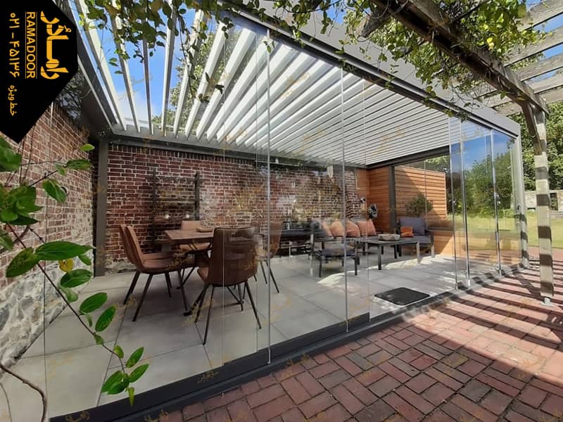 آلاچیق شیشه ای