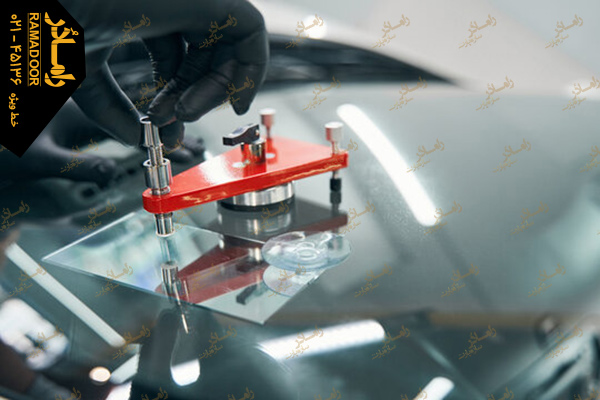 رگلاژ درب شیشه ای