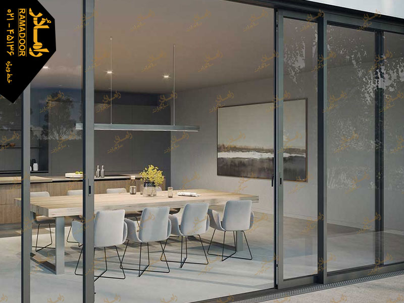 درب شیشه ای بالکن