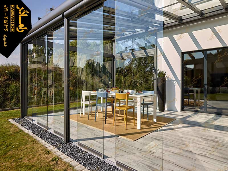 درب شیشه ای بالکن