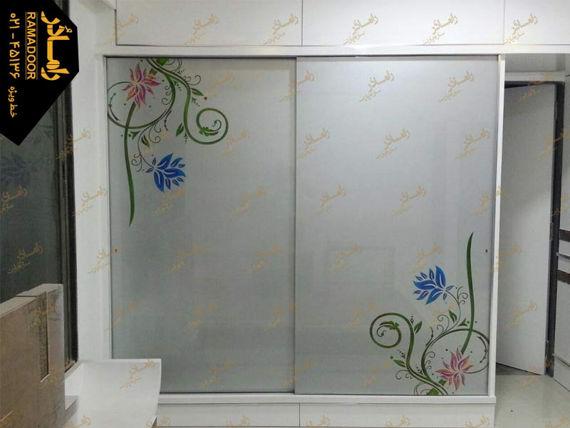 چاپ روی شیشه چاپ روی شیشه